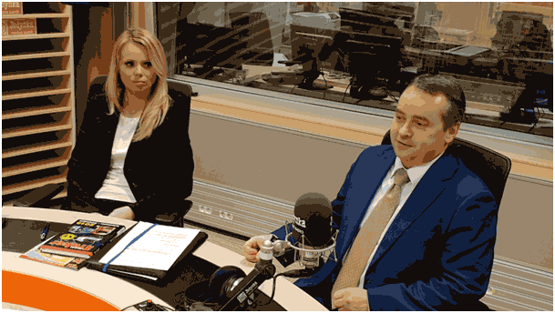 Inspektorzy PIP w studiu Polskiego Radia w trakcie nagrywania audycji